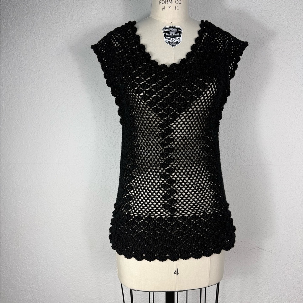 Vintage black crocheted sheet top - gorgeous sz L woolblend-perfect